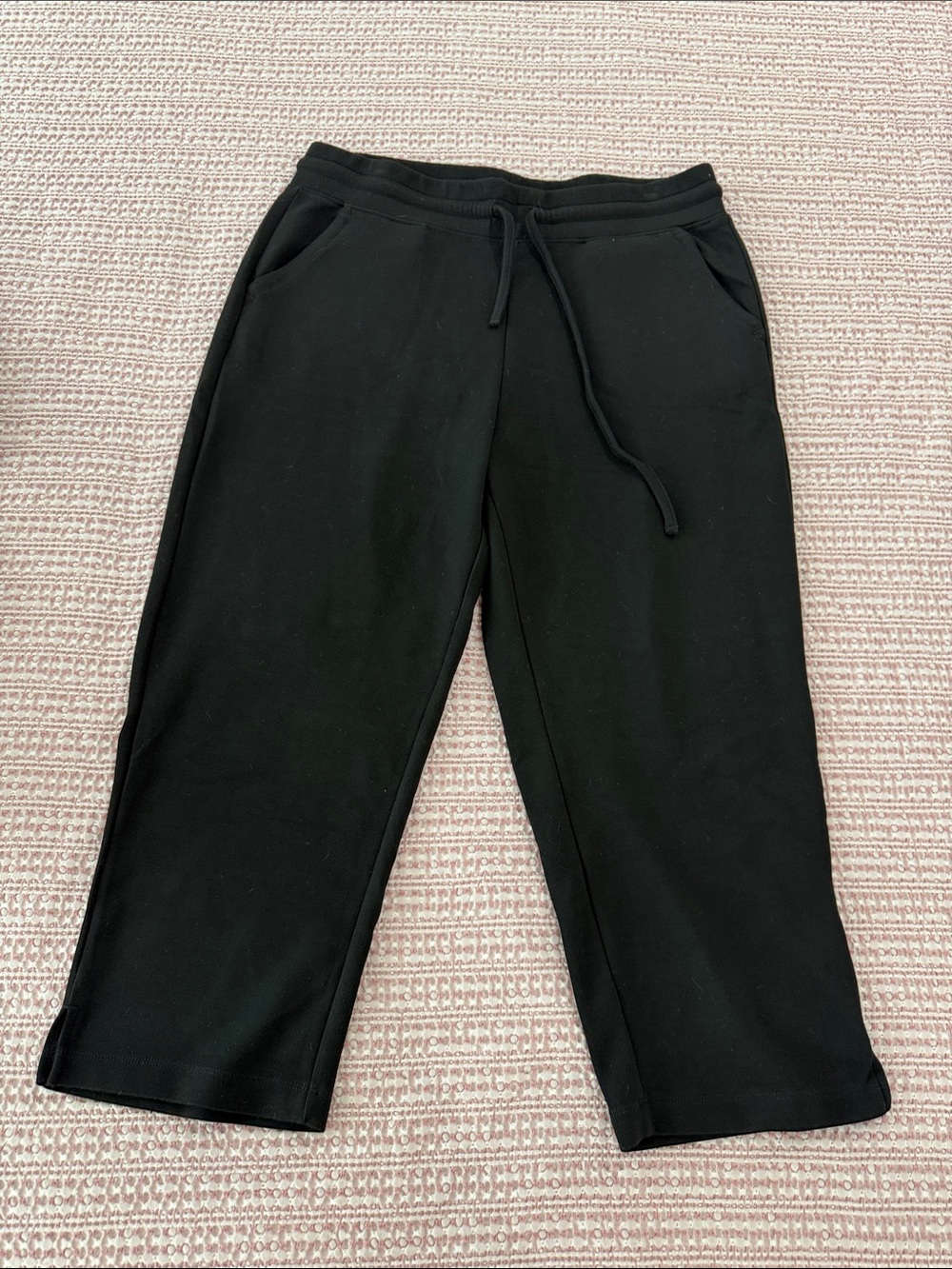 Woman’s Black Elastic Waist Jogger Pants